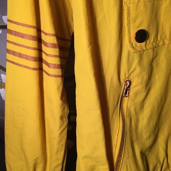 Fashions Yellow Wind Jacket - Picture 4 of 5